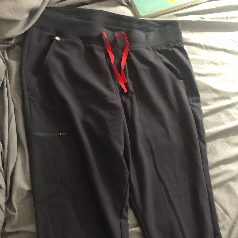 Figs Zamora charcoal jogger scrubs